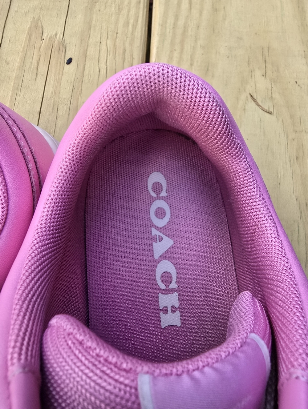 COACH Women's C201 Signature, Low Top Sneakers, Vivid Pink, Sz 8.5B - Picture 12 of 15